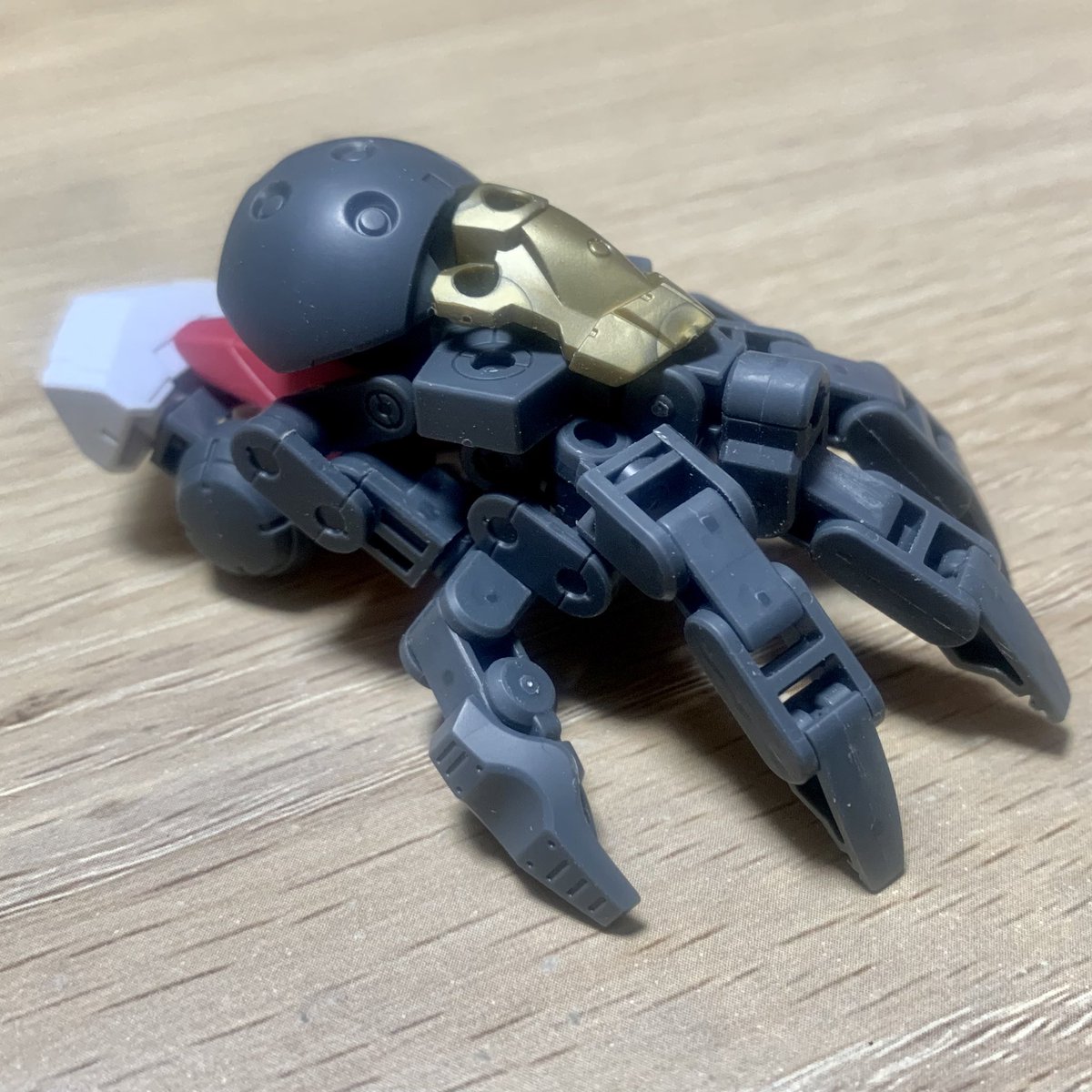 bukiyanuma's tweet photo. 思ったより伸びていたので、パーツ構成載せておきます。  普段、武装類のアセンに使わないパーツを使ってみよう！ って事でフェイス基部をベースに生やして行きます。  以下、続きます 1/5  #30ML #30MS #30MMカスタムアイデア https://t.co/9Q6Slqm4ls