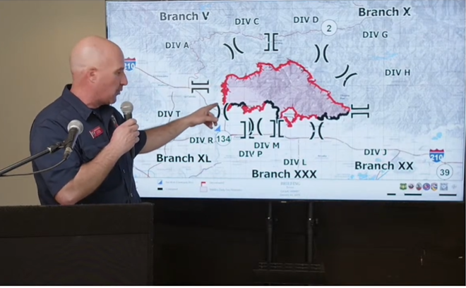 There was an excellent virtual community briefing on the details of the Eaton Fire held this afternoon.  In this image, the black line means containment. We are currently at 15% containment.  Watch here: youtube.com/watch?v=D41s8-…