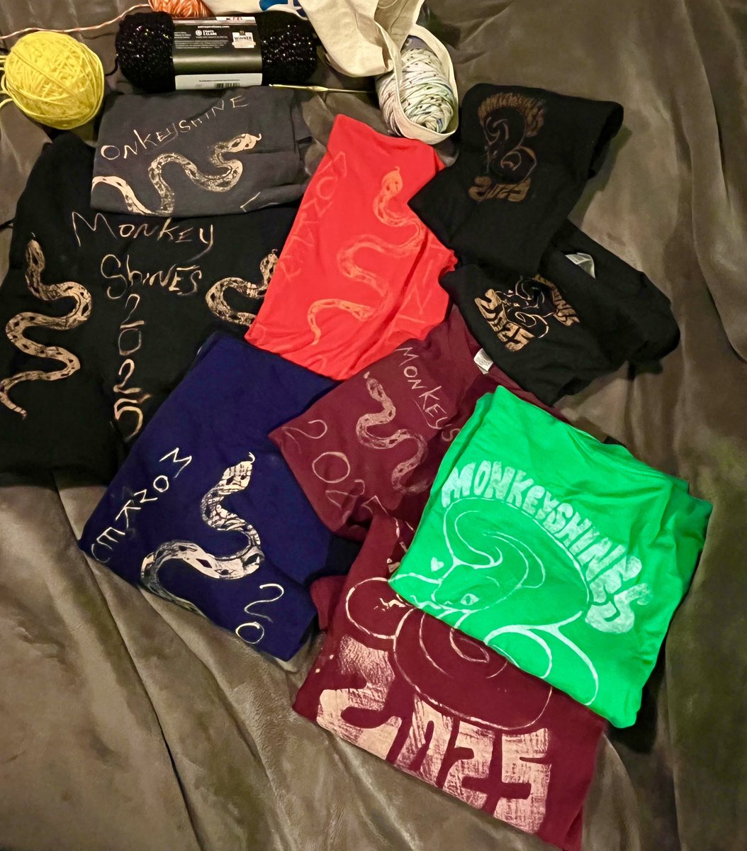 Mama Chaos tweet media