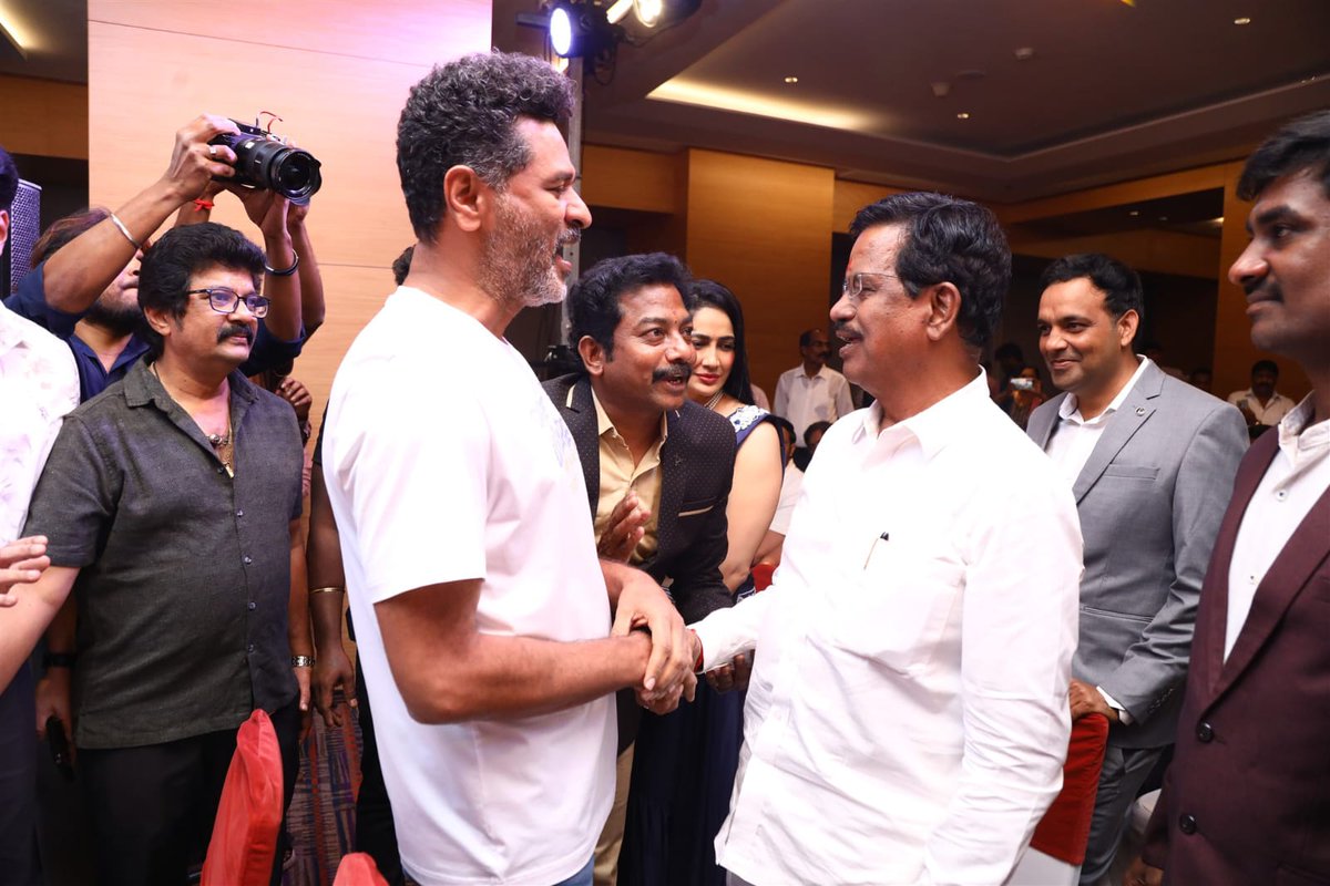 rameshlaus's tweet photo. .@PDdancing's Live in Concert 🔥First Time In India … Be ready to witness mind blowing movements of #KingofDance on 22nd Feb ‘25.
@VelsFilmIntl #ManojKrishna @sureshchandraa @abdulnassaroffl
#pabt #birthmarque #arunevents #pabtfoundation #plantingdancingtrees @ProBhuvan https://t.co/FPpcOnTSED