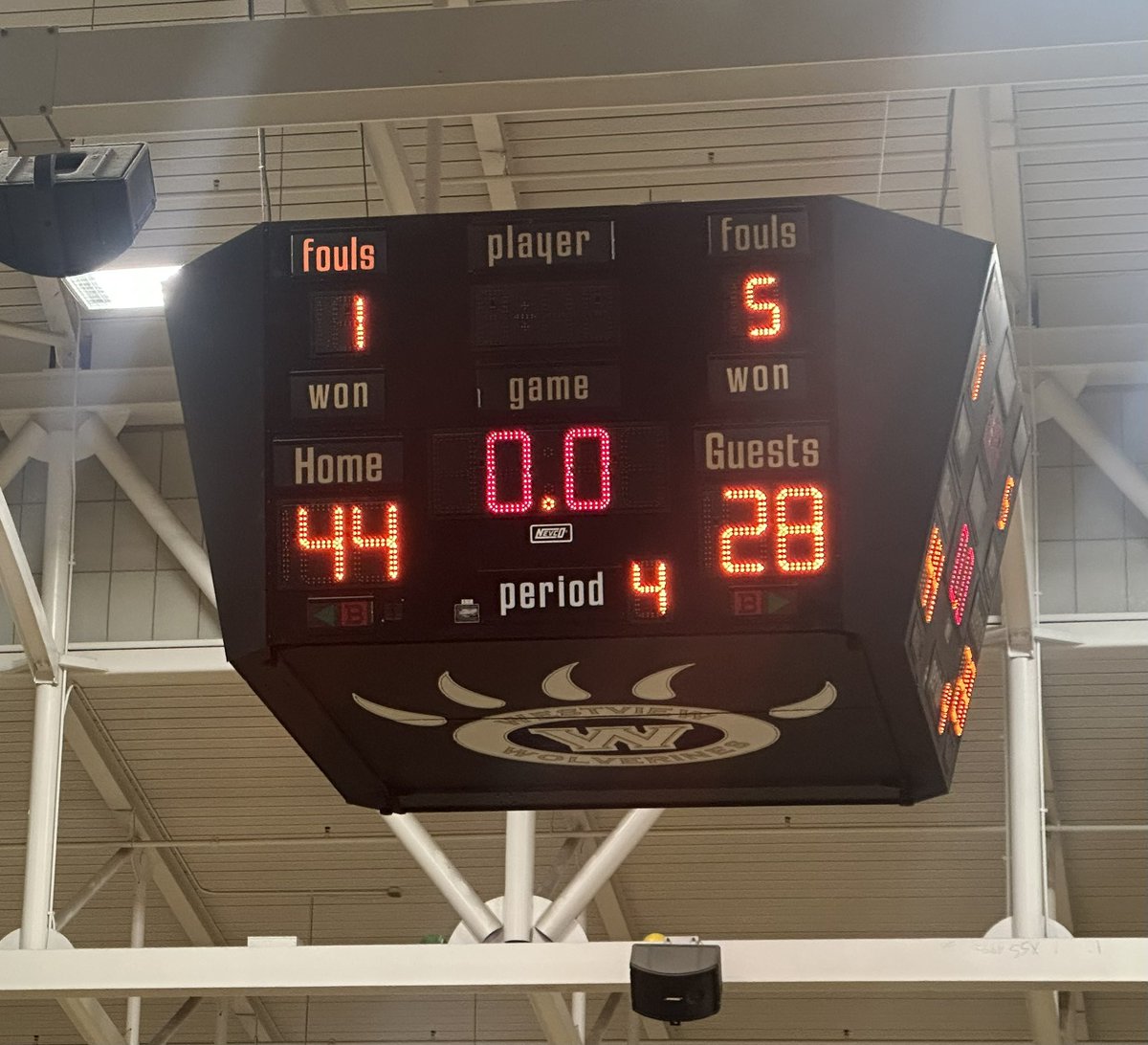 west_viewhoops's tweet photo. Great win tonight over a very tough Army Navy team! https://t.co/nlP1piloFx