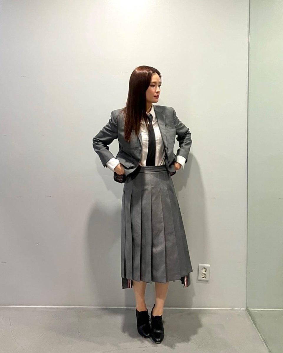 midoringring_'s tweet photo. 여친짤 미도 너무 이쁘고 멋있다 .ᐟ.ᐟ https://t.co/10YunVq3en