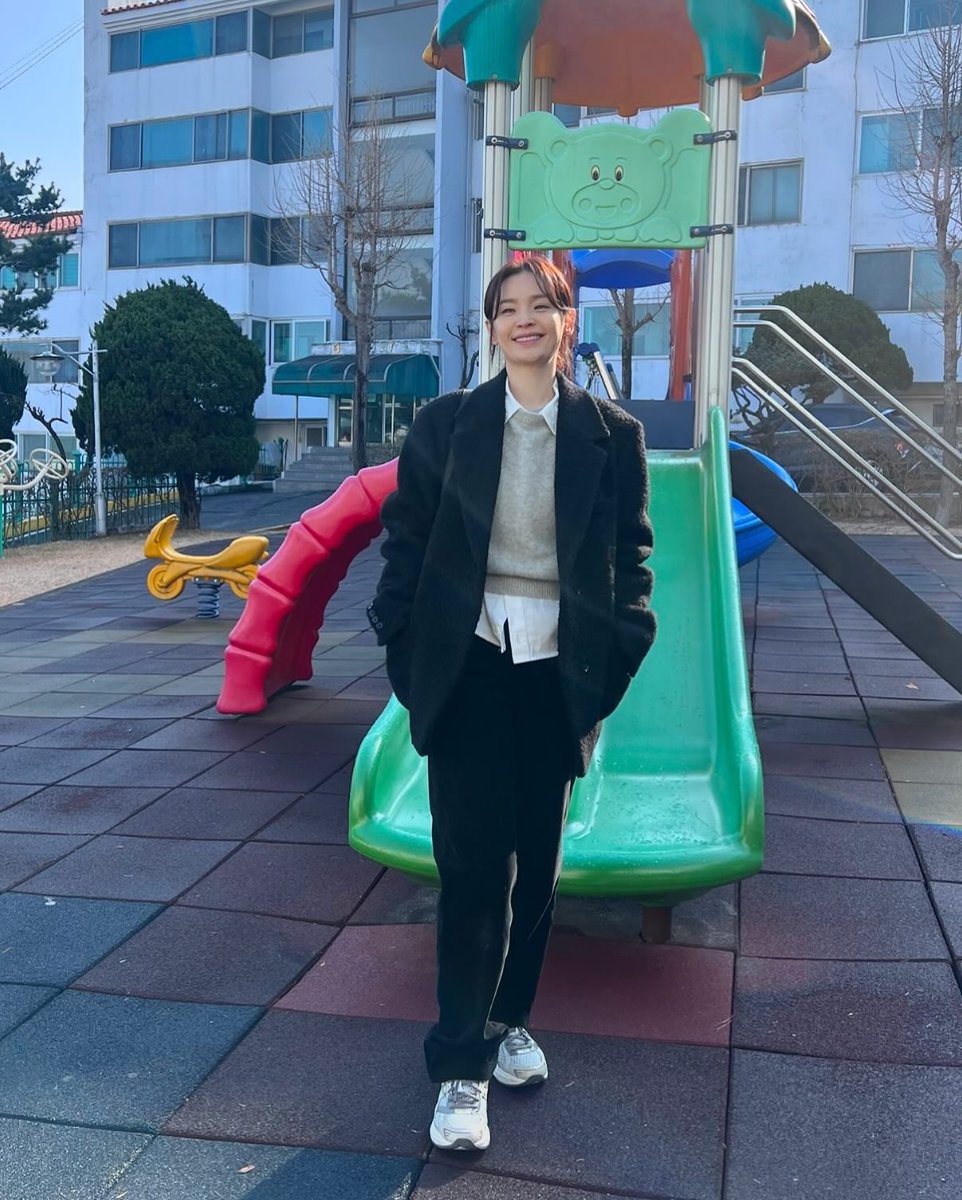 midoringring_'s tweet photo. 여친짤 미도 너무 이쁘고 멋있다 .ᐟ.ᐟ https://t.co/10YunVq3en