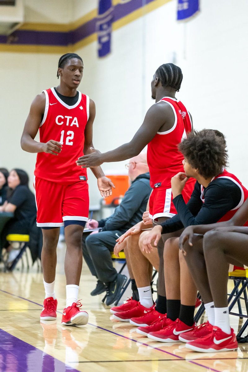 DrewEbanks's tweet photo. ON POINT ON LOCATION: CTA at the @ElitePrepLeague session 2!  @CanadaTopflight 
@Tisinthehouse 
Watch all games out this weekend on the @theCBGLive Network!

📸: @fazvisions 

https://t.co/OxvDMlbwFK https://t.co/h11MfZHrDp