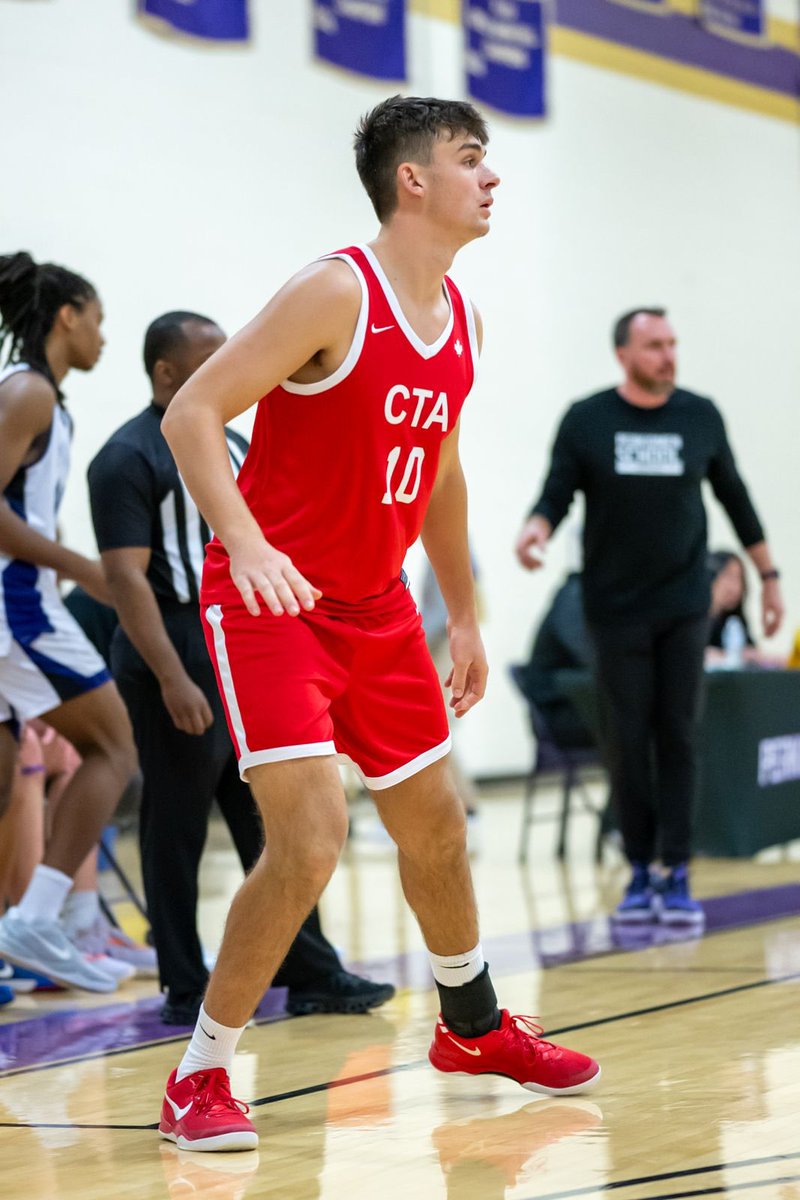 DrewEbanks's tweet photo. ON POINT ON LOCATION: CTA at the @ElitePrepLeague session 2!  @CanadaTopflight 
@Tisinthehouse 
Watch all games out this weekend on the @theCBGLive Network!

📸: @fazvisions 

https://t.co/OxvDMlbwFK https://t.co/zG0wAVmSUG