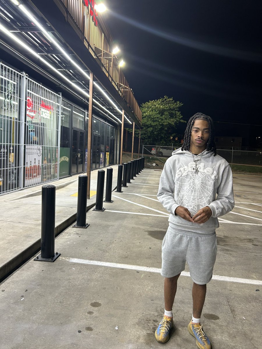 35Jay_'s tweet photo. https://t.co/LN2oJlaq8a