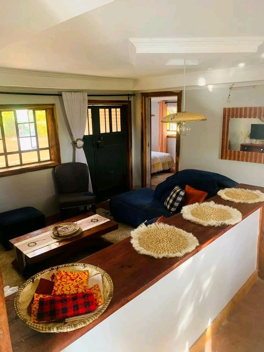 Bossyator's tweet photo. And then I saw this Mabati House in Nyeri.. I love what the owner has done with her space. Check out this eye-opener!! https://t.co/PH5aFnLzYV