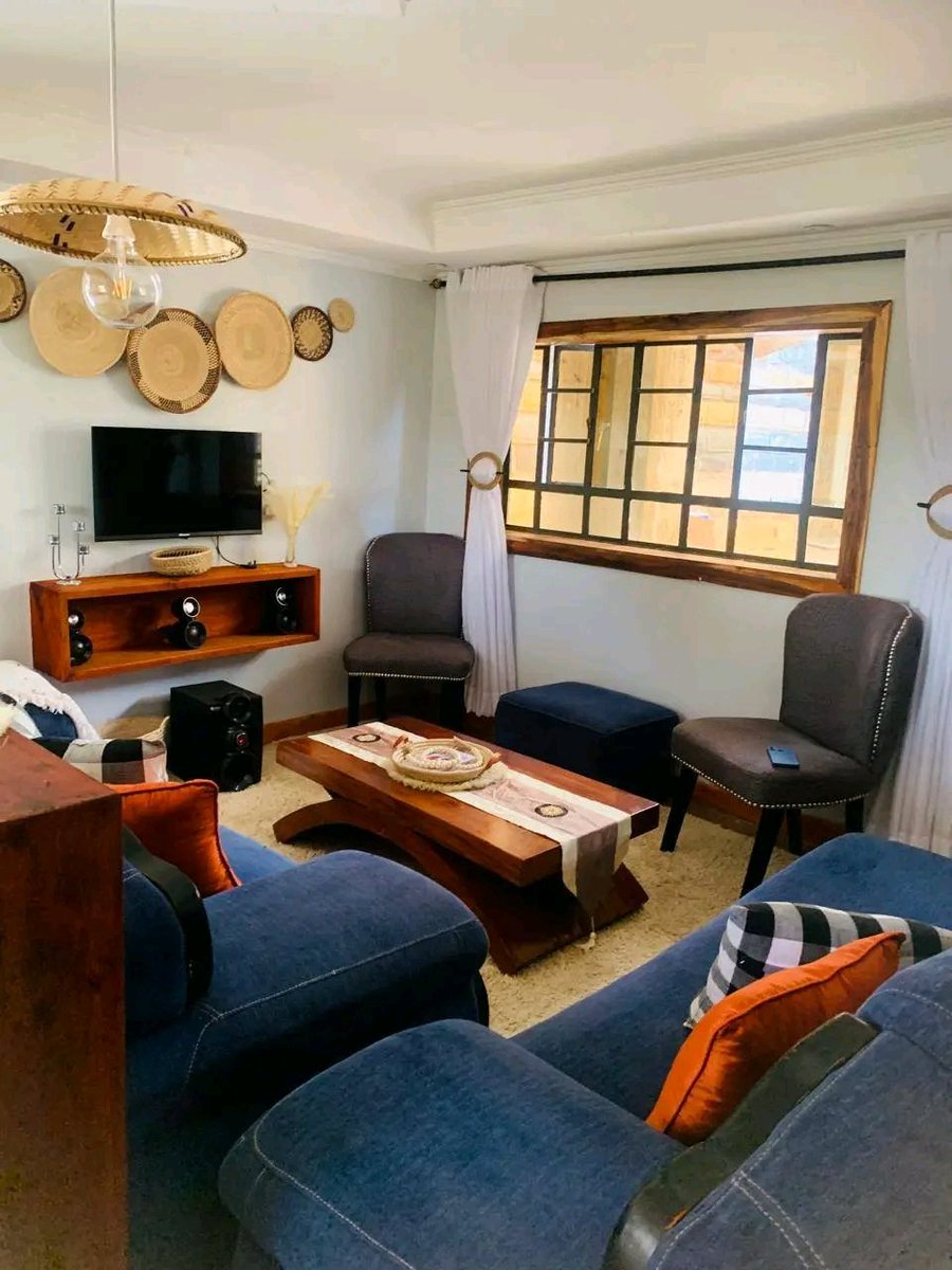 Bossyator's tweet photo. And then I saw this Mabati House in Nyeri.. I love what the owner has done with her space. Check out this eye-opener!! https://t.co/PH5aFnLzYV