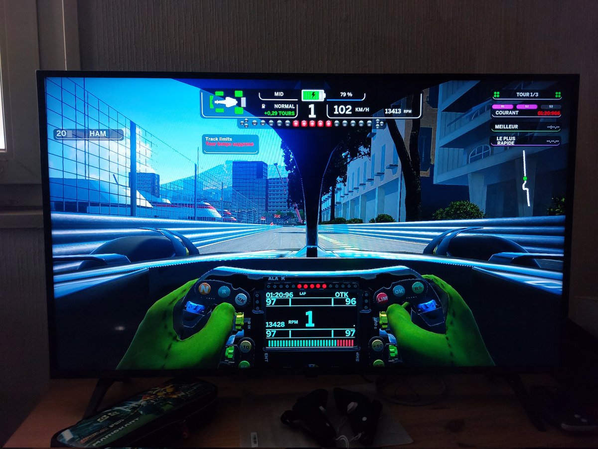 PatMiner2b's tweet photo. Ala Mobile GP - Formula racing version Nintendo Switch sur ma TV 4K de chez LG (43 pouces). #f1racing #f1 #f1game #alamobile #nintendoswitch #nintendoswitchgames #nintendoswitchgame #Switch #switchgames #switchgame #LG #lgtv #lgtv📺 https://t.co/obIKj8eXnA
