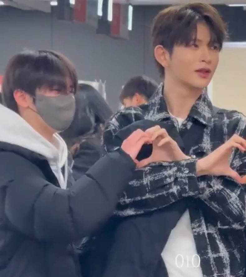 moondallike's tweet image. do you get dejavu.. 🥹 shihuan &amp;amp; daeul came so far together ❤️‍🩹🤍