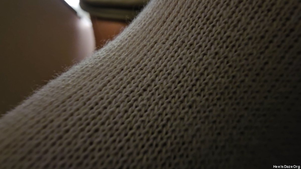 DazeOrg's tweet photo. https://t.co/brPxxZGCxu #giantess #unawaregiantess #footfetish #feetfetish #soles #socks #whitesocks #sockfetish #Pov #candid #Unaware #trample #crush #iwantclips #foot #feet #toes #archedfeet #undertable #solesfetish https://t.co/eFojPCUvvu