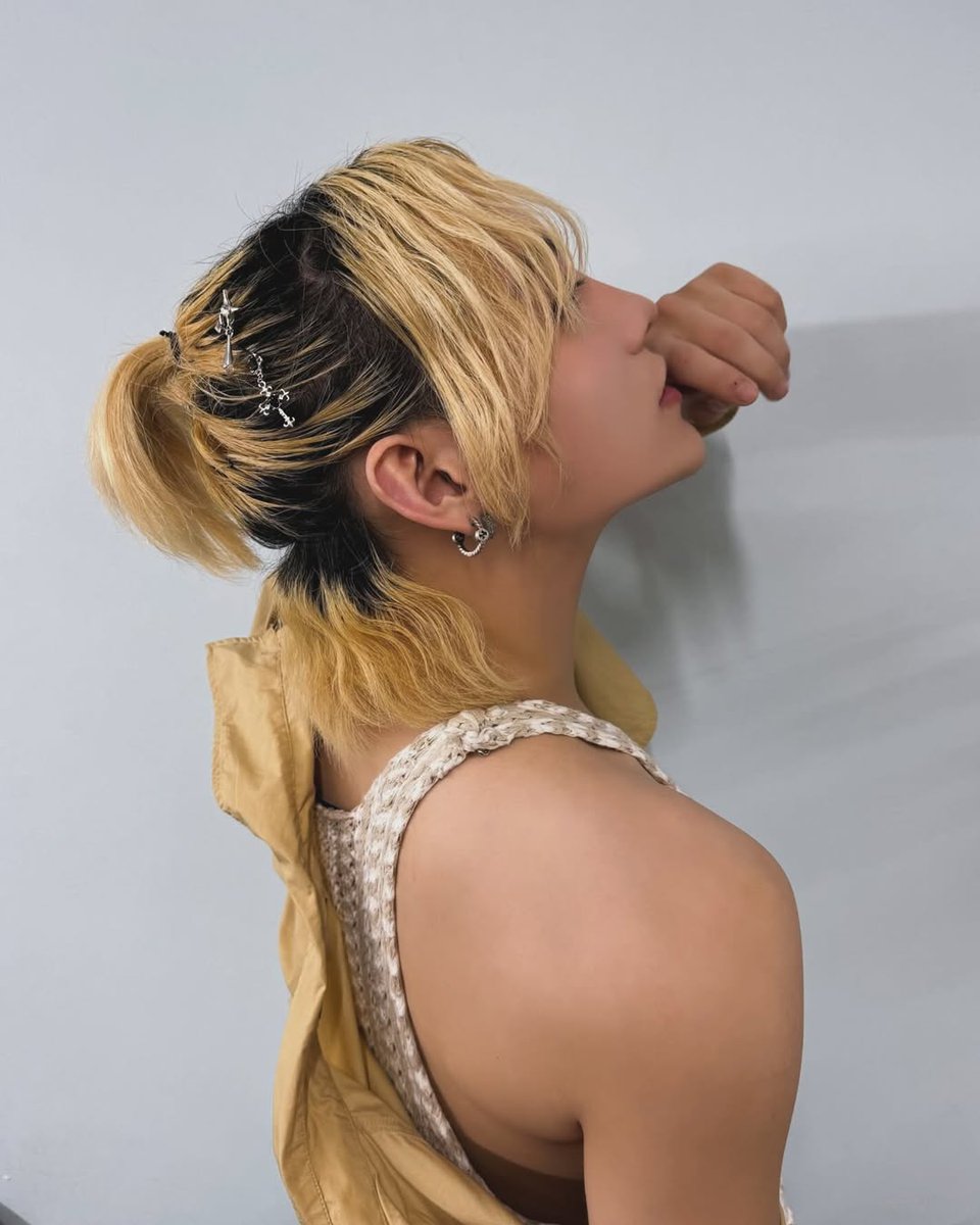 🪽 YEONWOO ── .✦ tweet media