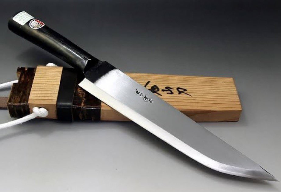 小刀マキリナイフ、その他。 日本最古のアウトドアナイフ「能登マキリ」がキャンプで大活躍！｜煩悩