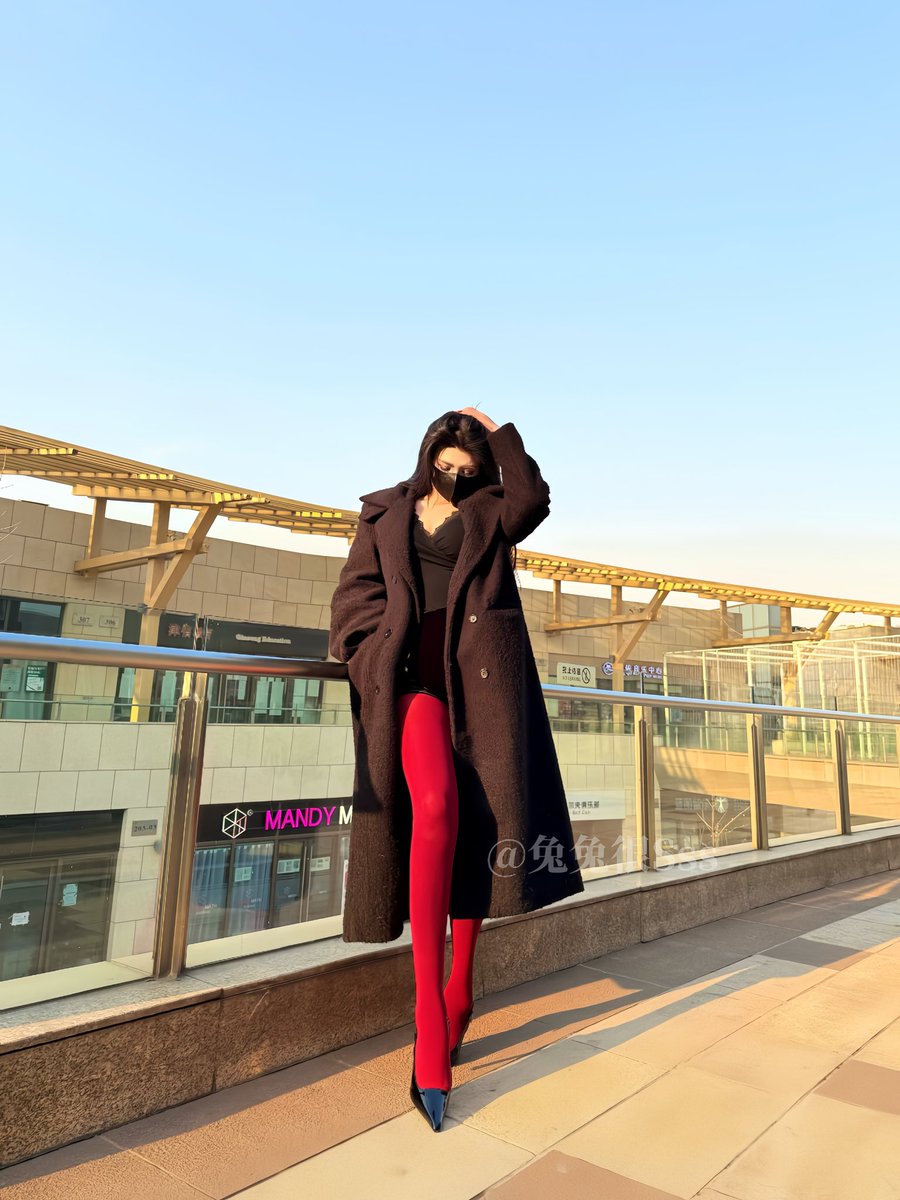 942133Sss's tweet photo. 感觉才是王道 https://t.co/04svcU3H1r