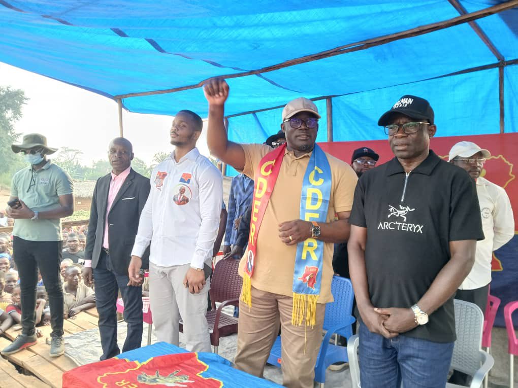 JoelLisomba's tweet photo. #Vacances_parlementaires | Très connecté avec la base; le sénateur Jean-Willy BUSSA MOSOBU et le député national Landry-Romain BUSSA MBULE ont finalement foulé la terre de leurs ancêtres. #LIKAW tombé ! Samedi 11 janvier 2025. @Presidence_RDC @bembajp @cabinetmbungani @senatrdc https://t.co/hcALeXbf08