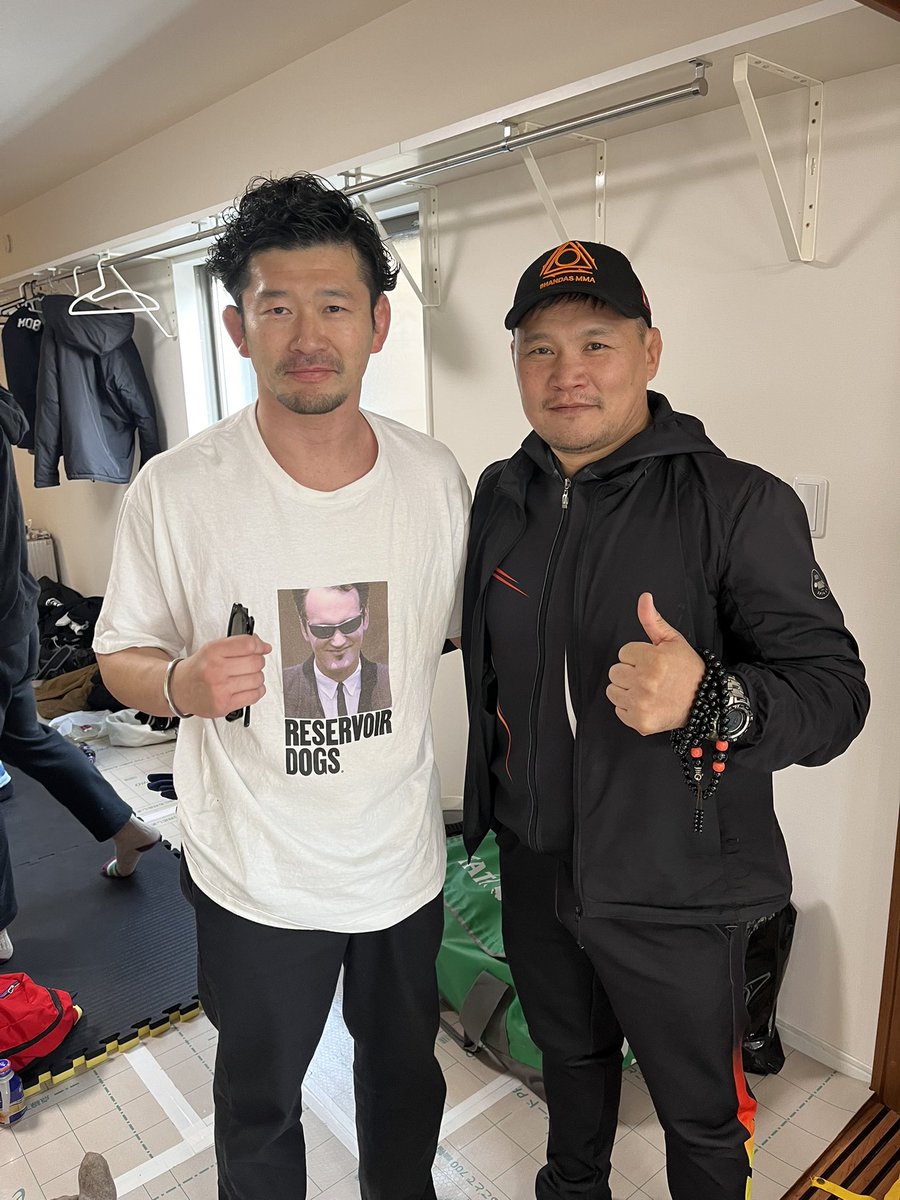 GhEfg45agAAbzgb.jpg?format=jpg