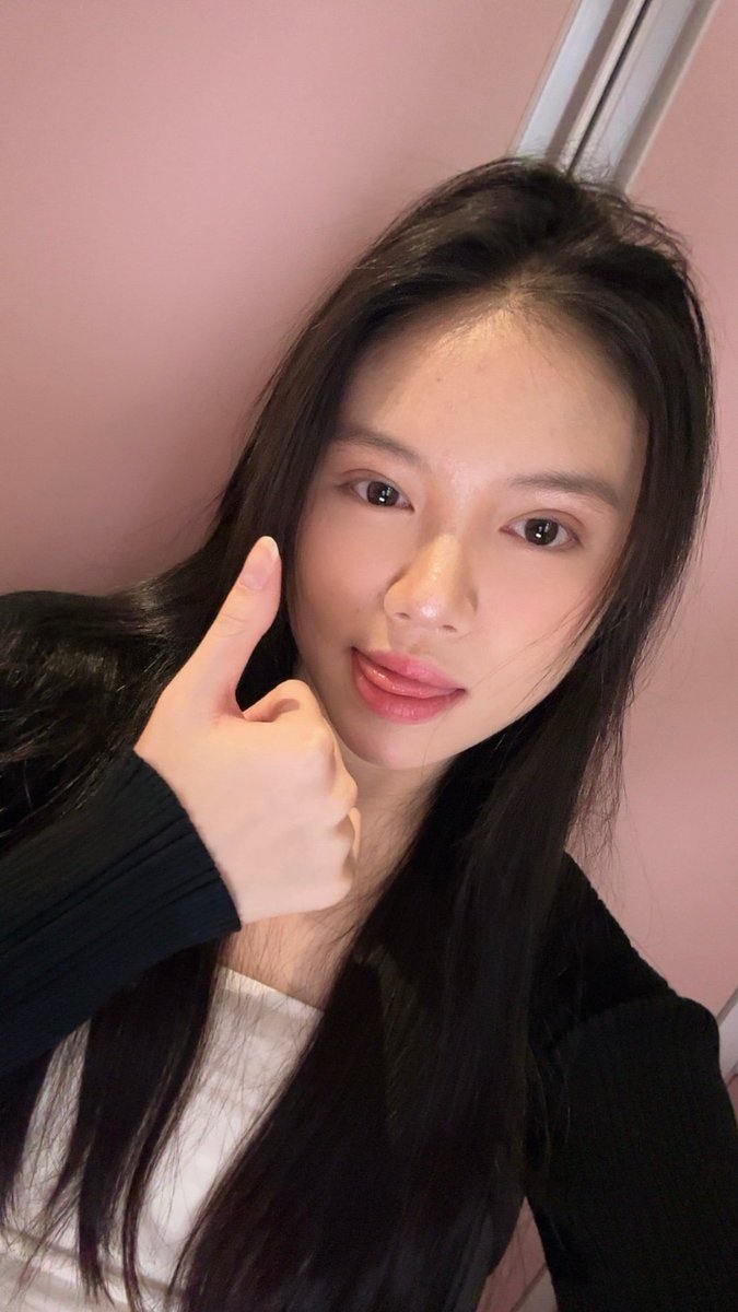cepibara_'s tweet photo. SEMANGAT KEGIATAN HARI INI DEEEE, TERMASUK NANTI SOREEE!!!
Adik aku hebat! Pasti keren performnya hari ini!
Tapi, aku nonton di rumah dulu yaaaa 💙✨ semoga X aku dibaca nanti wkwk
@Moreen_JKT48 #FlyHigherWithMoreen🪽 #SiReen https://t.co/cA6EPsTz0Q