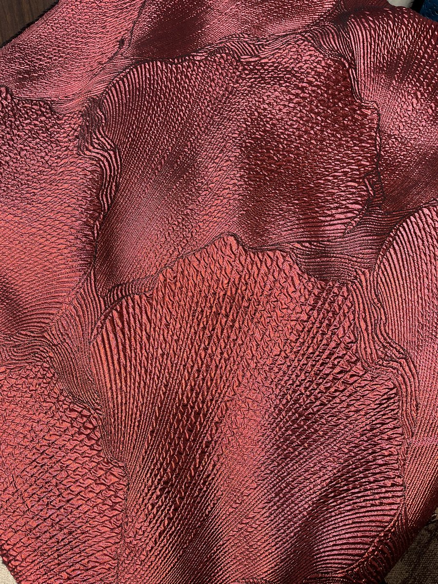 GIVENCHIQUE's tweet photo. fashion to me is a beautiful intersection between creativity, knowledge, theory, and craftsmanship…. it is where you can absolutely see the research and references people put onto their designs… why they picked that particular silhouette or fabric…. https://t.co/0oYjy4HYMD