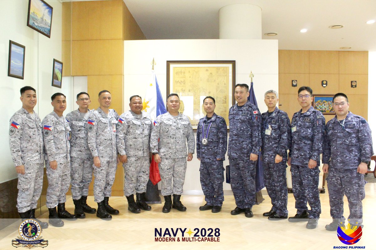 PhilFleet's tweet image. PH Fleet fosters naval cooperation with visiting JMSDF
#PhilFleetVanguardofOurSeas
#ModernandMultiCapablePHNavy
#OneAFPOnePhilippines
#StrongAFPStrongPhilippines
#AFPyoucanTRUST
#SundaloSalamatSaSerbisyo