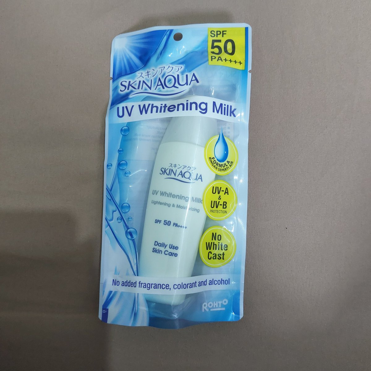 pausyiw's tweet photo. wts skinaqua tutup putih new 40k aja yu dom depok https://t.co/8L6JP0fLoP