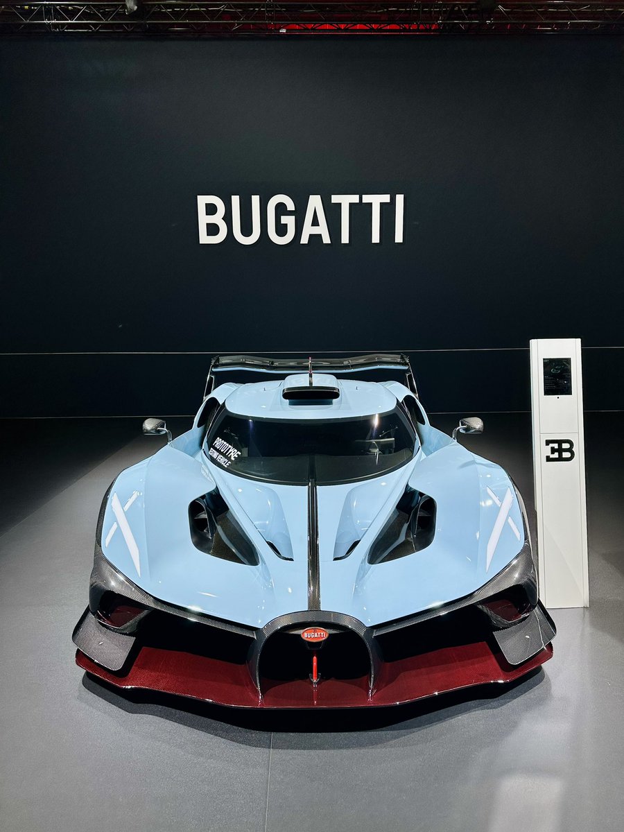 Exotics_Master's tweet photo. Crazy Bugatti Bolide at Brussels Motor Show

#Exotics_Master https://t.co/3PQGtpTAW3