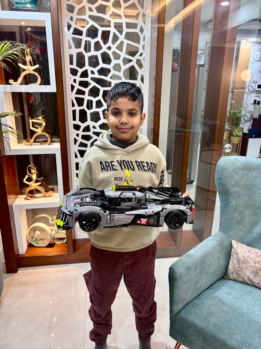 SAURAVSINGLA_08's tweet photo. Proud parent moment! My 9-year-old tackled the 18+ LEGO Technic Peugeot 9X8 and completed it in just 3 days then took it up a notch by motorizing it!  
@LEGO_Group  #LEGO #LEGOCommunity #LEGOBuild #Technics  #LEGOIdeas #STEM #YoungEngineer #KidCreators #Innovation #DIY #STEM https://t.co/l5tJEyoLaz