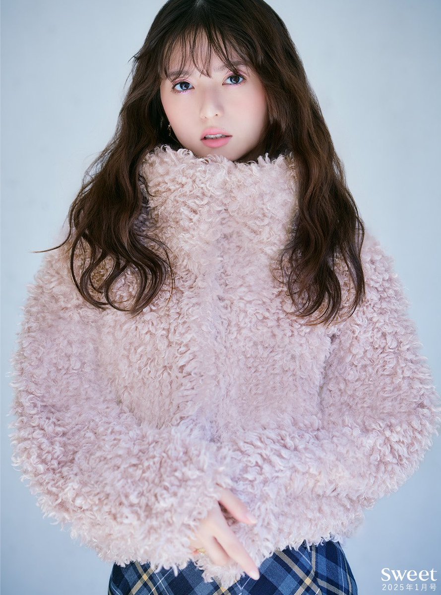 GRLから齋藤飛鳥さんが着こなすオススメ商品🦋】 2way襟プードルファー