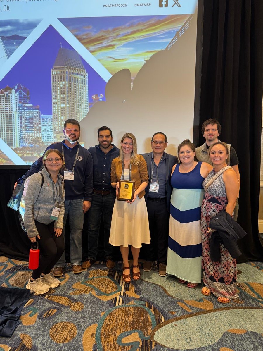 Henry Wang (@henrywangmd) on Twitter photo THE Ohio State University EMS team!
#NAEMSP2025 <a href="/OhioStateEMRes/">Ohio State Emergency Medicine Residency</a> THE Ohio State University EMS team!
#NAEMSP2025 <a href="/OhioStateEMRes/">Ohio State Emergency Medicine Residency</a>
