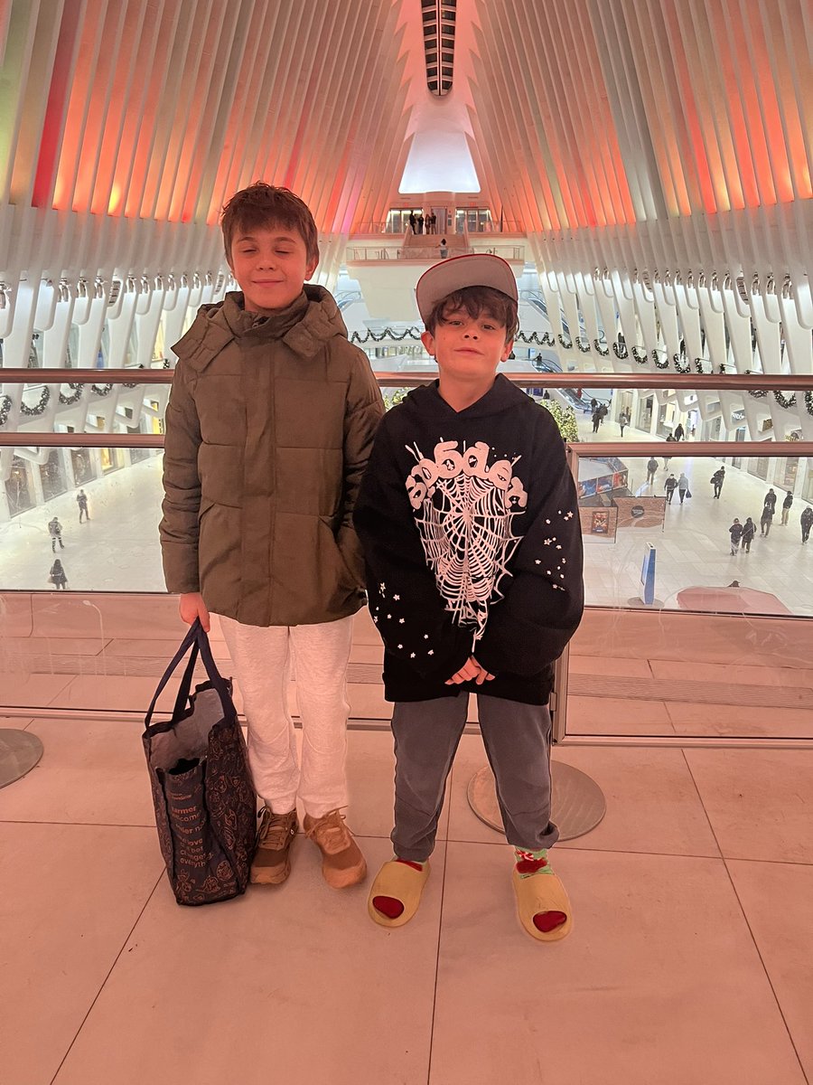 AdamAndRayan's tweet photo. Plenty of memorable places and experiences from the past to the beautiful city of Big Apple… looking forward to winter break filled with exciting adventures, activities and new experiences;) happy weekend, friends!!! Hope you all stay safe and warm during the winter weather. https://t.co/PtB1CqvFEA