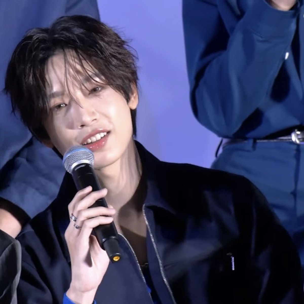 hongythn's tweet image. วันนี้แก้มกลมมากก ใส่คอนแทคเลนส์ตาเป็นประกาย ยิ้มทีเห็นฟันครบ 32 ซี่ ลิปก็สวยฉ่ำเพราะทา 4U2 สีเบอร์ 17 Show me 

#NEXnattakit 
 #4U2xBUS12Live