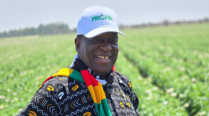 zanupf_patriots's tweet photo. President hosts legislators at Pricabe Farm‼️

President Mnangagwa will today host a delegation of legislators from both houses of Parliament at his Pricabe Farm in Kwekwe, where the parliamentarians will gain an appreciation of the First Family’s farming activities.

ZANU PF Chief Whip Cde Pupurai Togarepi confirmed the development, stating that about 300 legislators are expected to visit the farm.

“Yes, I can confirm that about 300 legislators will tour President Mnangagwa’s Pricabe Farm tomorrow (today),” he said.