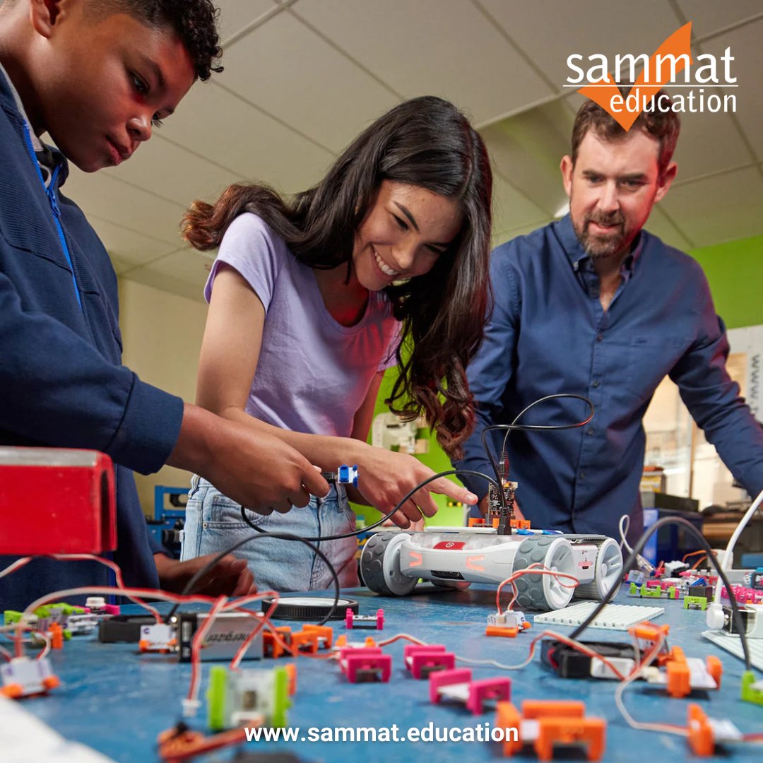sammateducation's tweet image. Back to School Sale! Get hands-on with the popular coding robot, Sphero Bolt. With its vivid LCD screen and extended battery life, it's perfect for the classroom. #SPHERO #CodingRobot 🔋🤖🏫
sammat.education/collections/sp…