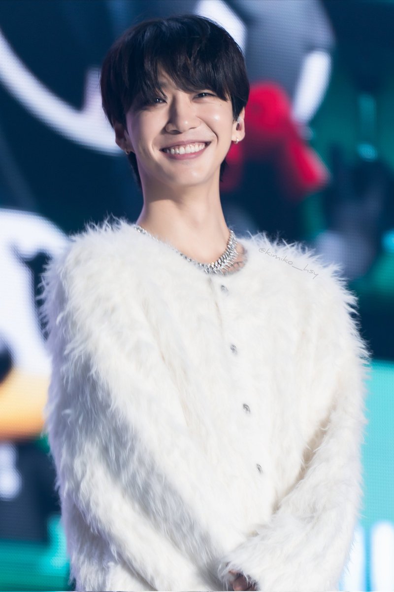 250111
BANG&amp;JUNG&amp;YOO&amp;MOON ENCORE CONCERT [Farewell, Earth]

#방용국
#BANGYONGGUK

#방정유문 
#BANG_JUNG_YOO_MOON
#CURTAIN_CALL
#bap 
#비에이피

#방정유문 
#BANG_JUNG_YOO_MOON
#bap 
#비에이피
#Farewell_Earth