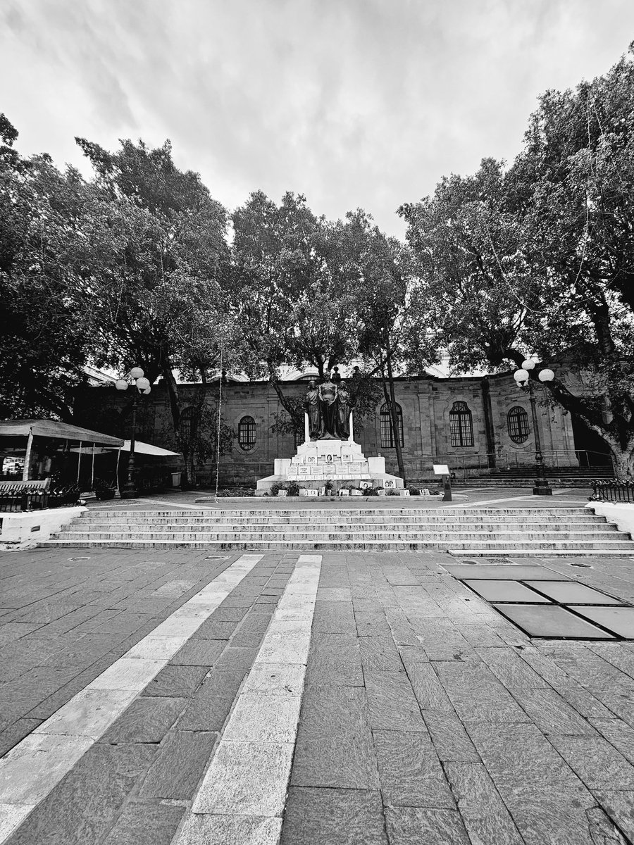 AlessDeeCrespo's tweet photo. “It is my innate sense of justice, my need to know that what is right will win out in the end.”
#DaphneCaruanaGalizia 🌿
#SundayVisit https://t.co/rgsYI19hxc