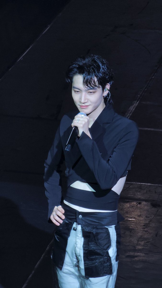 Nora_jayB's tweet photo. แจบอมหล่อมาก อยากบวชให้เลยยยยย พ่อเอ้ยยยย  😍😍😍

#JAYB_RoadRunner
#TAPERELOADINBKK_DAY2
#JAYBTAPERELOADINBKK_Day2
#TAPERELOADINBKK https://t.co/cwgngUnCwx