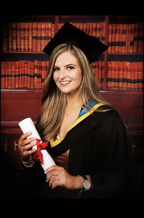 EoinLenihan's tweet photo. Ashling Murphy represented the best of Ireland. A talented musician, sportswoman &amp; teacher, she should have flourished, had her own family &amp; grown old in peace &amp; safety. 

Instead, three years ago today, her young life was brutally ended because of government malpractice. https://t.co/GkivLtrzxb