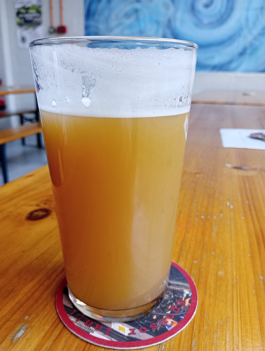BlackenedSunBC's tweet photo. Open 1-5pm today, 8 beers on tap, plenty of bottles and cans to takeaway, cap off your weekend with a beer π» #beer #craftbeer #independentbusiness #miltonkeynes #independentbeer #independentmk https://t.co/TEmfwvADz3