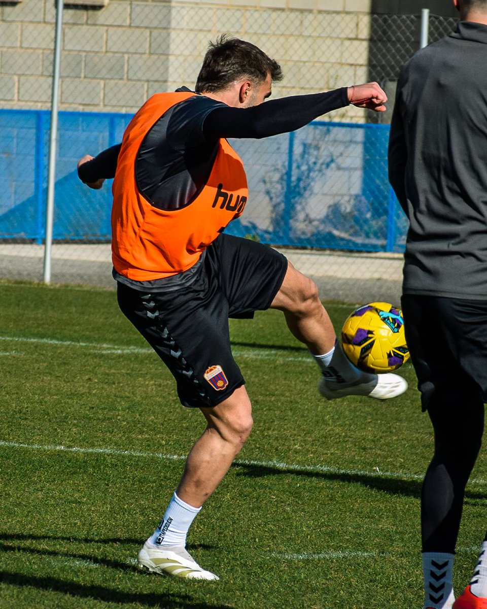 CD Eldense tweet media