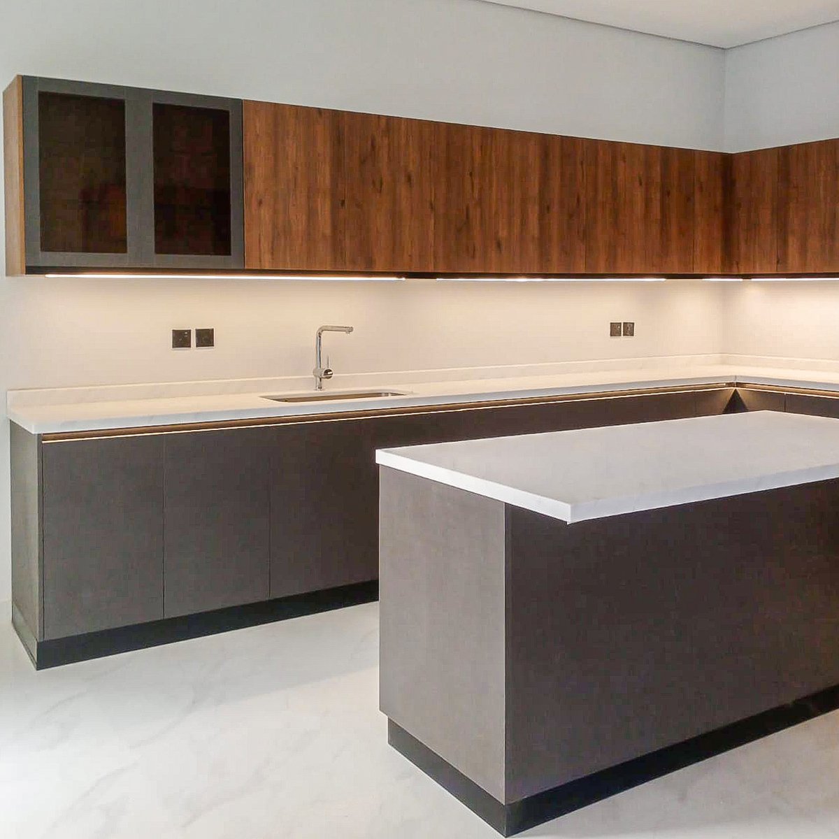 olayankitchens's tweet photo. 🏠 #مطبخ_عميل 🏚️
#العليان_للمطابخ #مطبخ #مطابخ #العليان #السعودية #جديد #مطابخ_حديثة #مطابخ_خشب #مطابخ_عصرية #مطابخ_مودرن #kitchens #kitchen #olayan_kitchens https://t.co/KmdZ4x7pn5