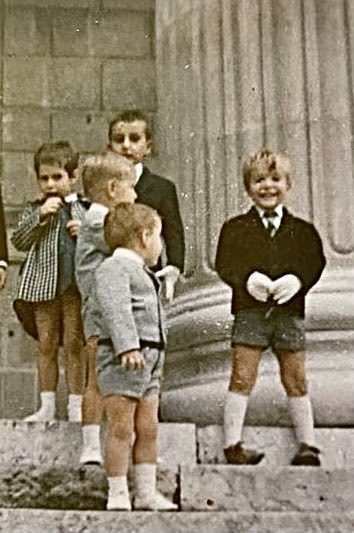 MA_Jamet's tweet photo. Avec mes cousin(e)s nous nous faisions  chic pour les mariages et les baptêmes d’autrefois… https://t.co/9TZlU5RSDP