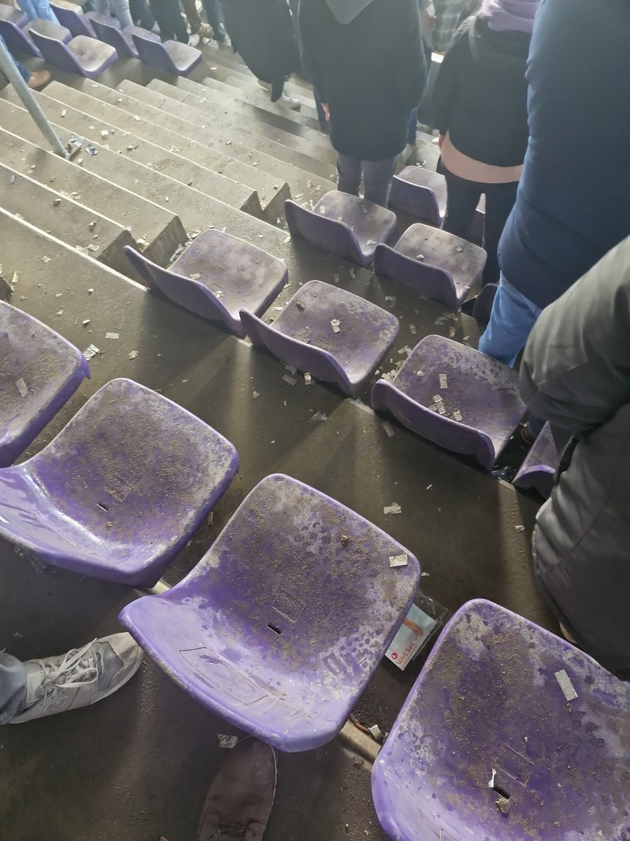 Amai <a href="/kbeerschotva/">K. Beerschot V.A.</a> is dat voor de marginale van den *ntwerp? Proper