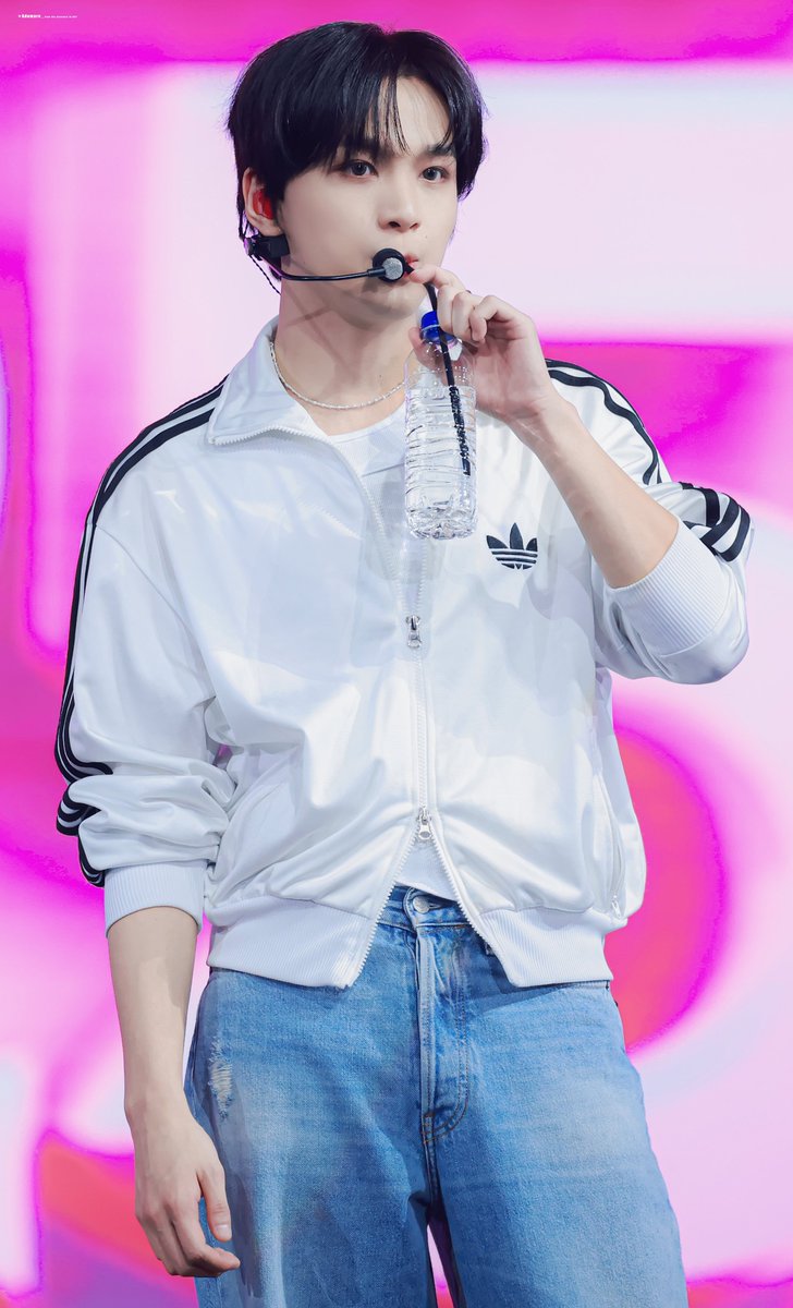 250112 SMT

#HAECHAN #해찬 #ヘチャン