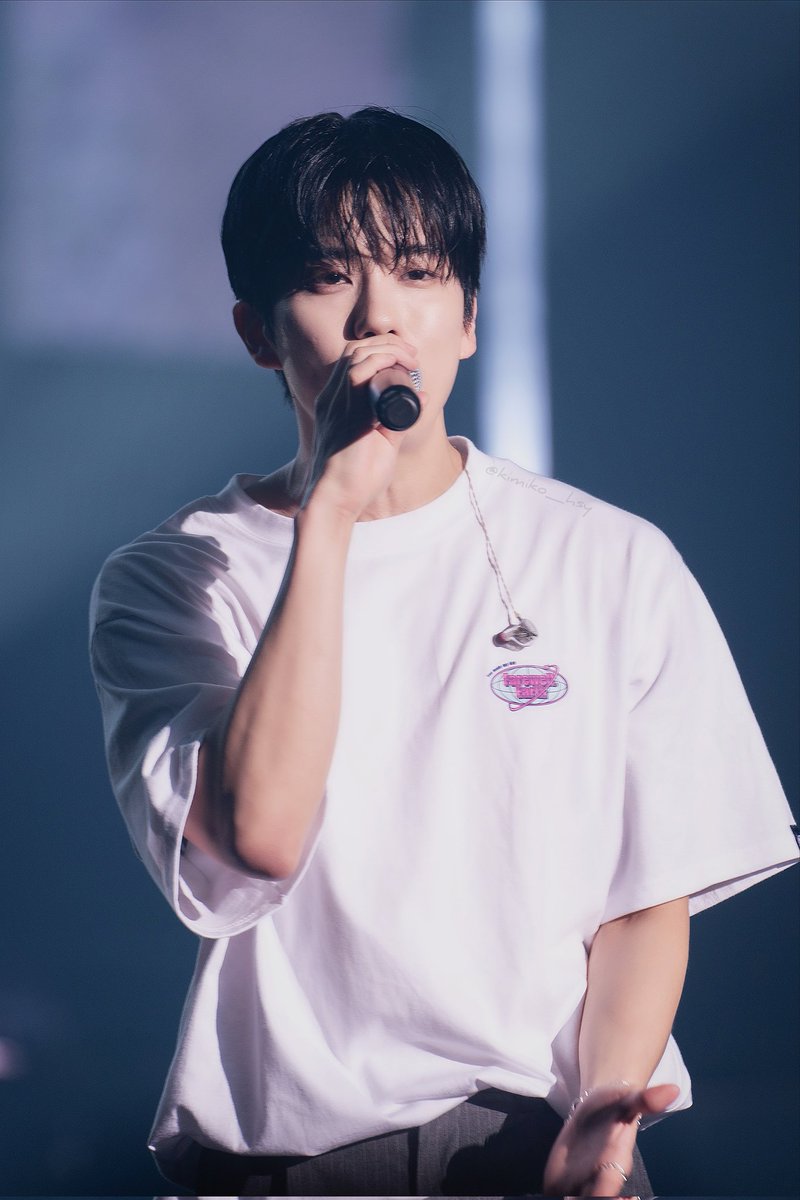 250112
BANG&amp;JUNG&amp;YOO&amp;MOON ENCORE CONCERT [Farewell, Earth]

#유영재
#yooyoungjae

#방정유문 
#BANG_JUNG_YOO_MOON
#bap 
#비에이피
#Farewell_Earth