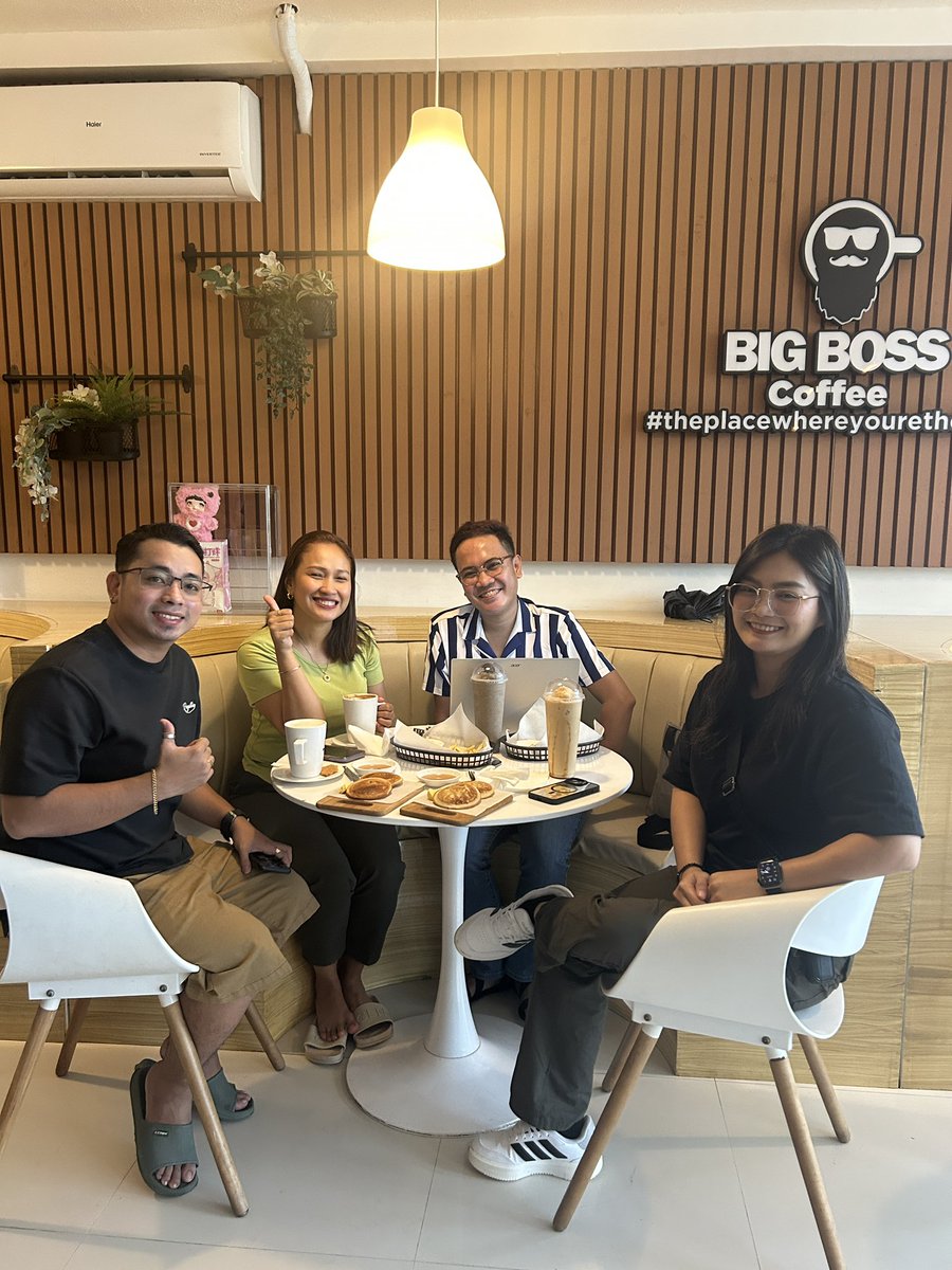 edukqt's tweet photo. Research Team! Thank you so much guys 🥰❤️ https://t.co/DwnpruPwv1