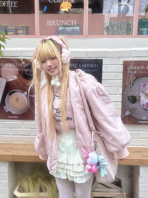 コスプレイヤー凸守たかねのTwitter画像15