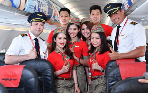 logistics_the's tweet photo. VietJet Boosts Capacity for Lunar New Year Travel with Fleet Expansion
https://t.co/1VwyGGf0g1
#VIEJET #LUNAR https://t.co/TbTNRTLxPb