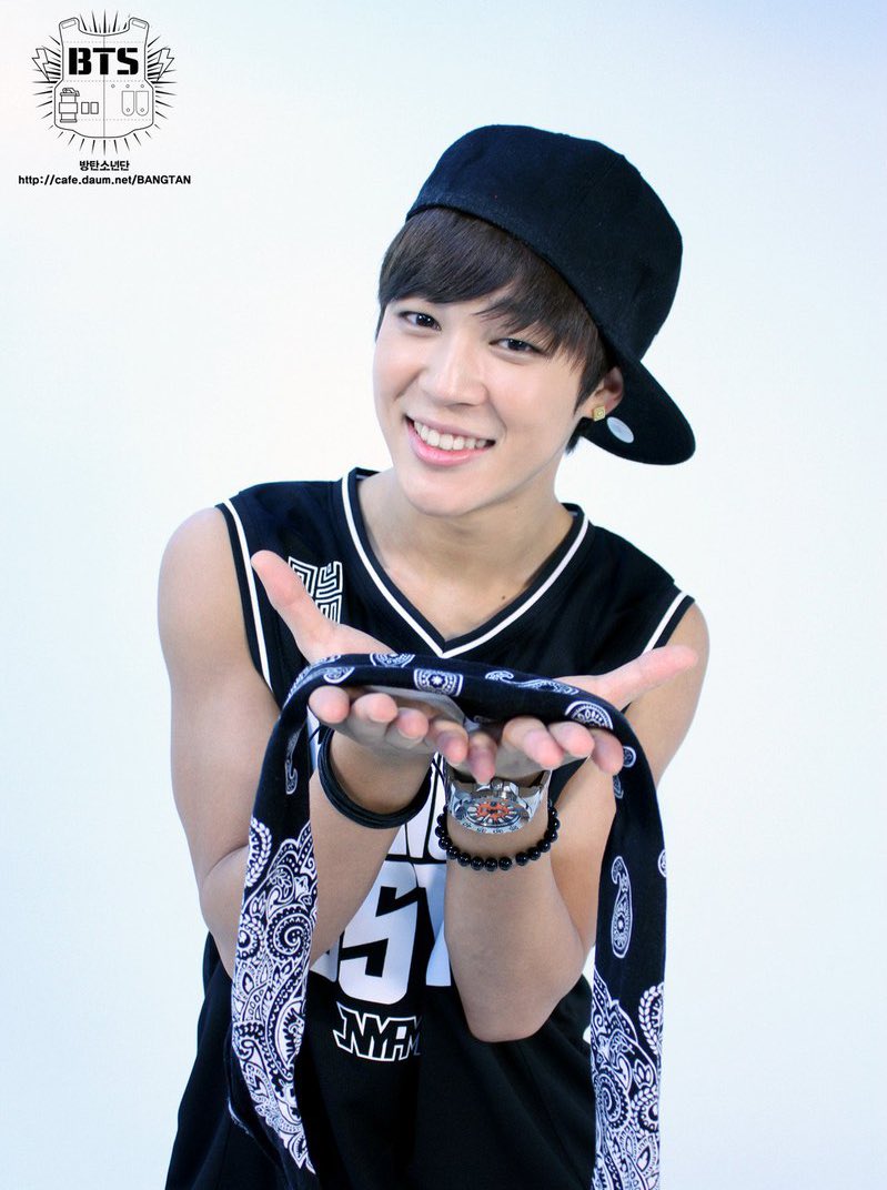 ep_bts13's tweet photo. #Felices12AñosConJimin
#TeAmamosJimin
#Happy12YearsWithJimin
#elamordemivida https://t.co/hi4zWHxAsf