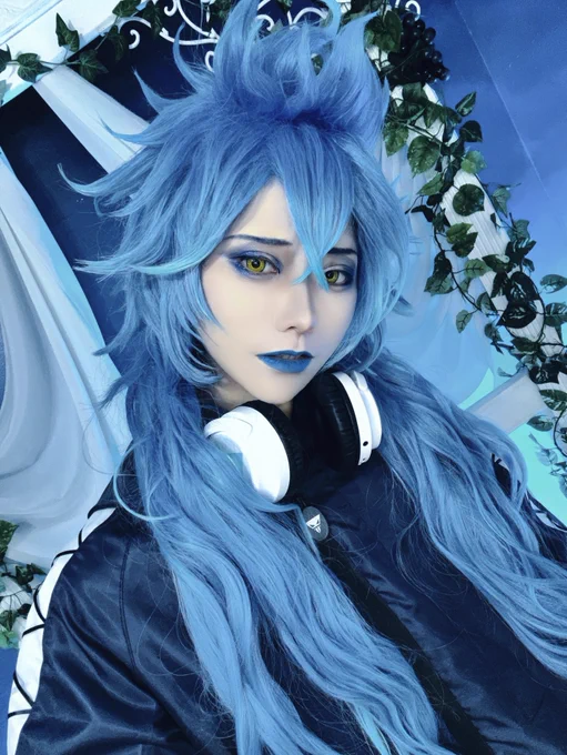 cos/twst イデアはDハロ以来2回目だったけど、前回よりLv.2くらいは成長できた気がします 一応コス初めでした