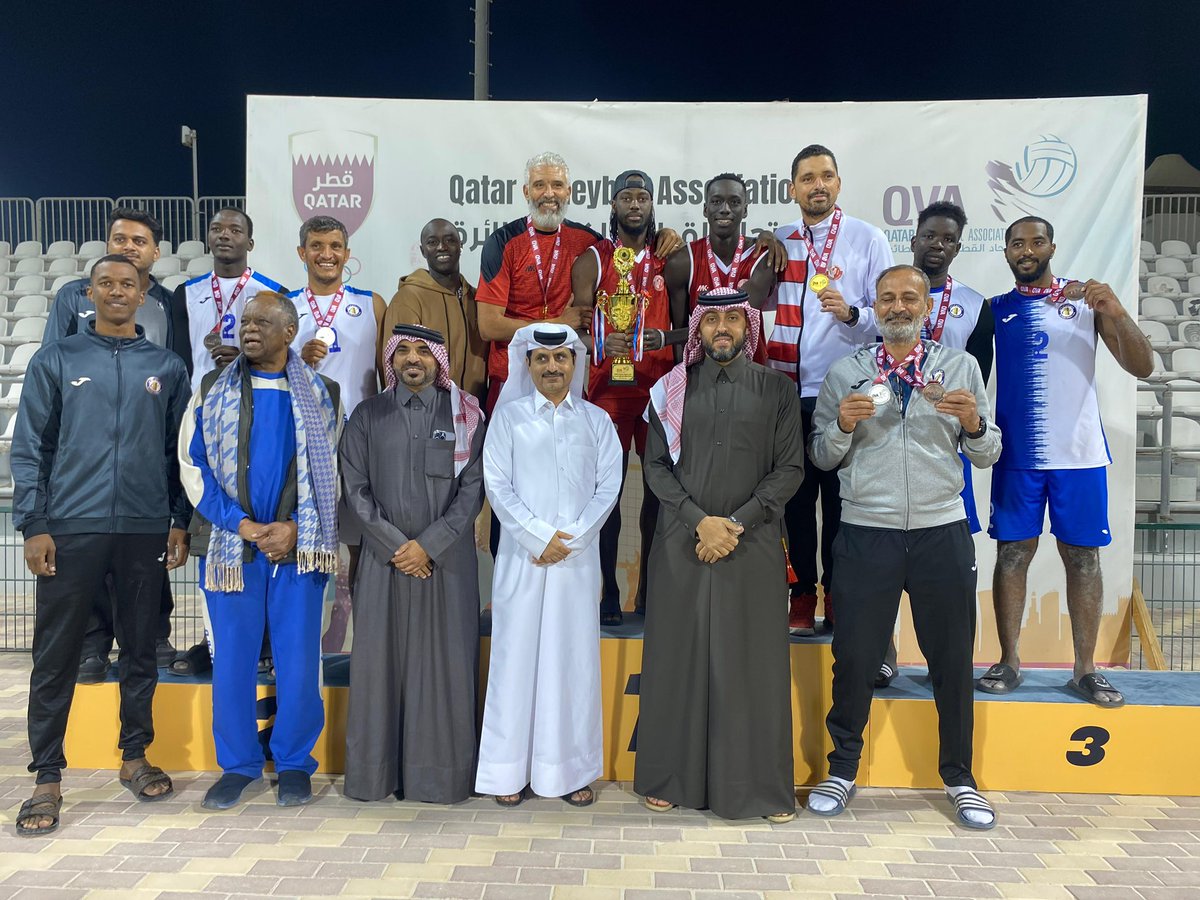 alkhor_club's tweet photo. 📸🏐 رجال الطائرة يحرزون فضية وبرونزية بطولة كرة الطائرة المفتوحه الاولى .. 

الف مبرووك 🤩🥈🥉

#شجع_الخور https://t.co/hje4SY3G1b