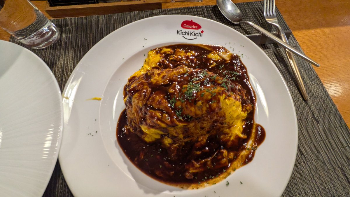 mendohren's tweet photo. キチキチ＠京都
牛タンシチュー
オムライスレギュラー

パフォーマンスもさることながら、こんなに美味しいオムライスは初めて食べた。デミグラスソースが少しビターなところが本当に止まらなくなる。とても素敵な時間だった。

またきます。 https://t.co/fVBzQoj4cb